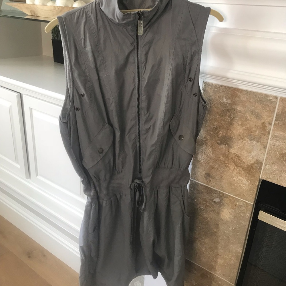 Adorable Dress. Lightweight.